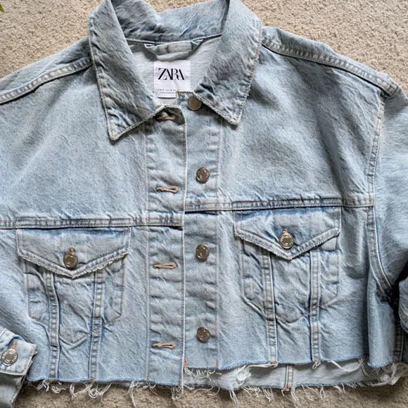 ZARA Lightwash Cropped Distressed Denim Jacket Small - Picture 3 of 11